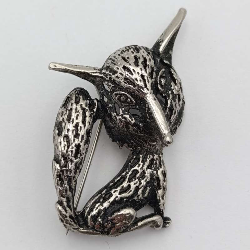 Lot of 4 animal brooches