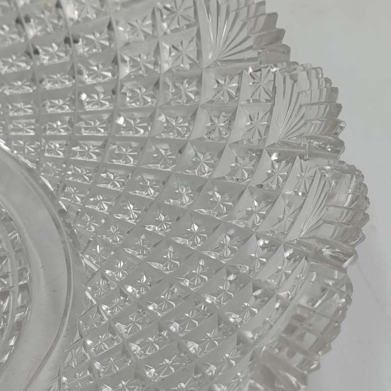 Vintage large crystal glassware platter - some small chips on rim