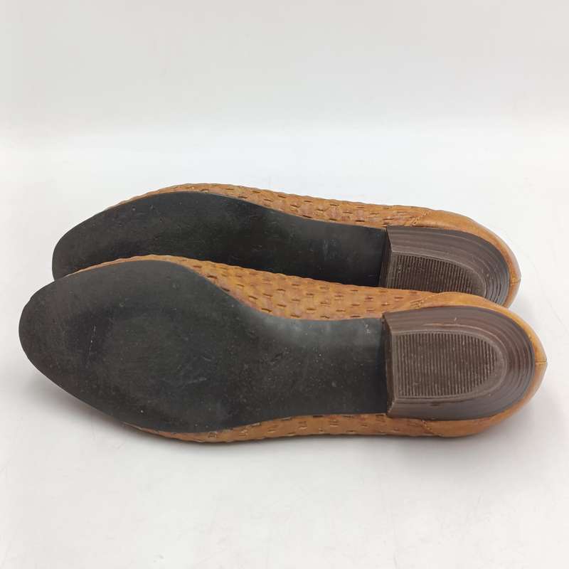 Brown Genuineleather ladies shoes - size 7