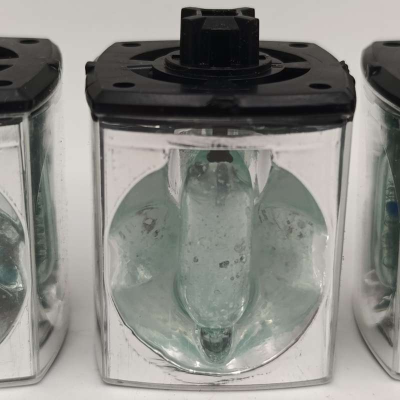 Lot of 3 vintage Sylvania magicube x flash cubes in box - 2 sides used