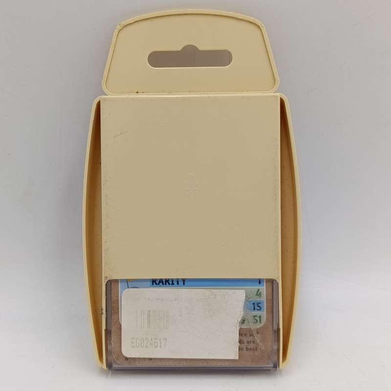 Vintage Cigarette case with integrated lighter marked Hennie