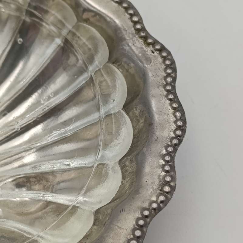 Vintage Shell butter dish in box