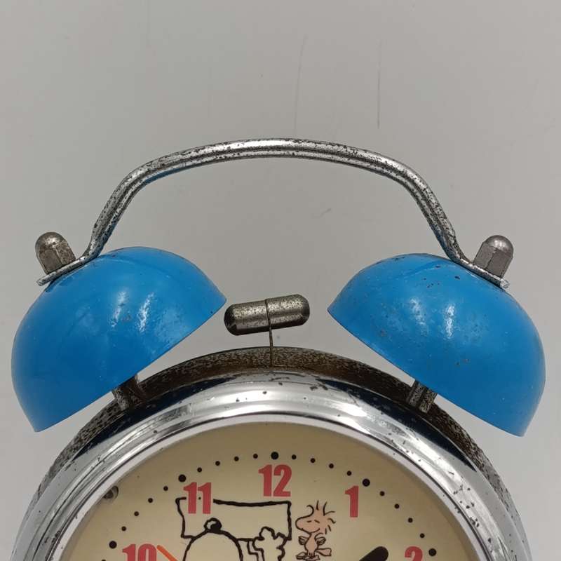 Vintage Peanuts battery operated bedside alarm clock - working