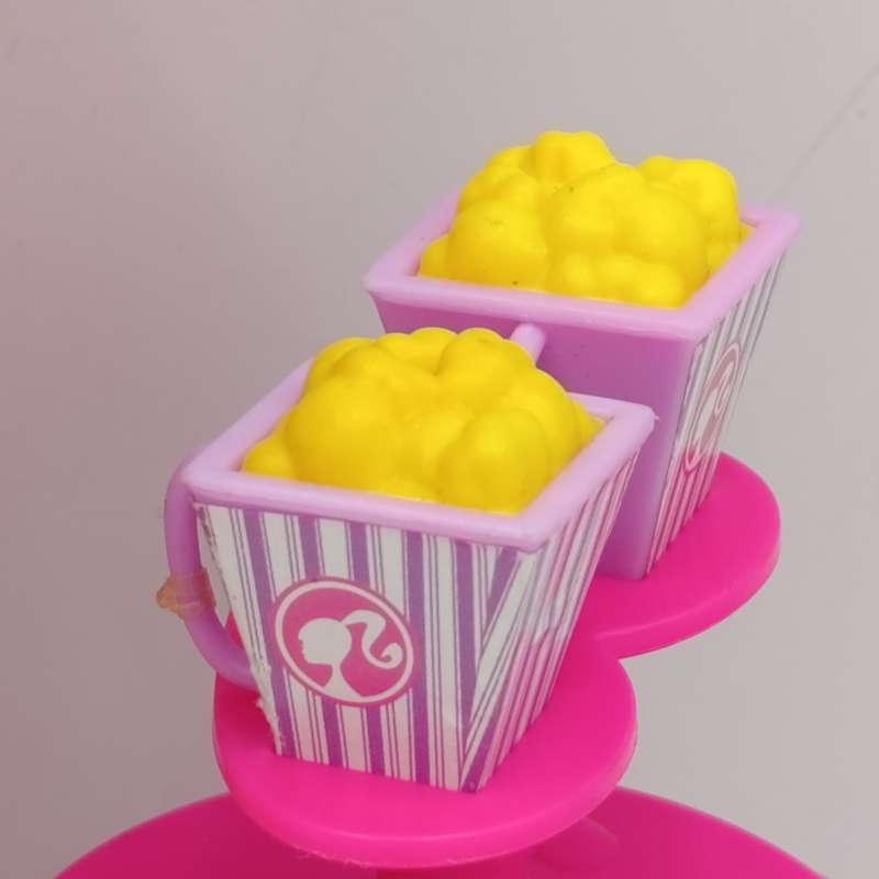 Barbie Popcorn & Souvenirs - Some pieces missing - no doll