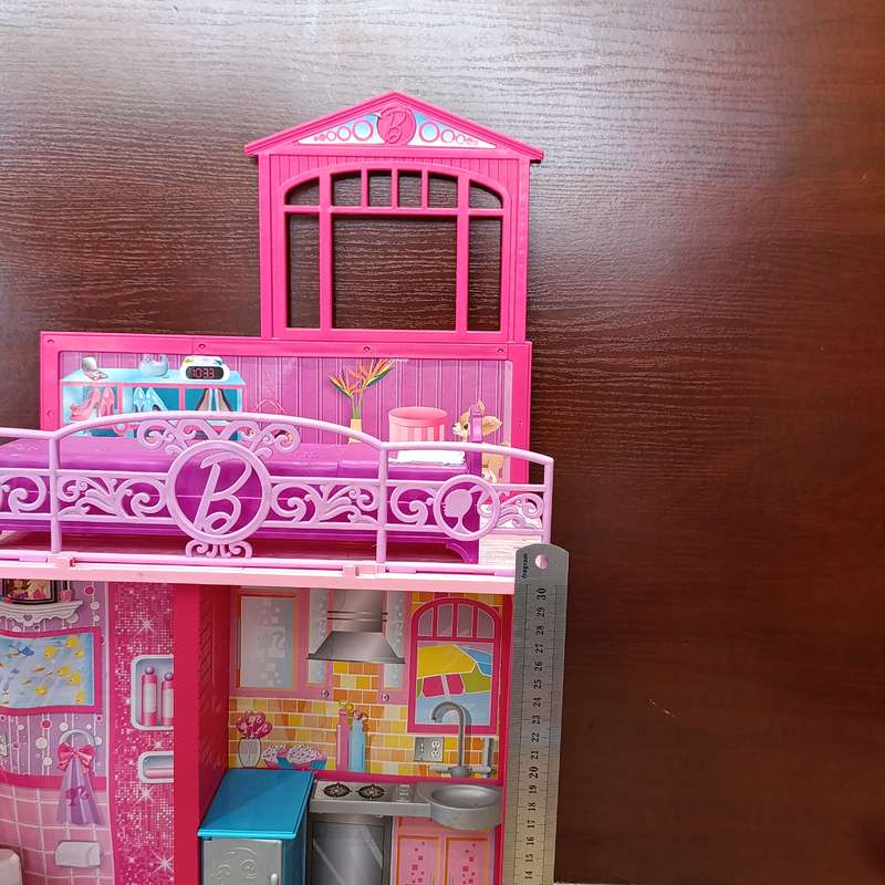 Barbie Doll house - some damage