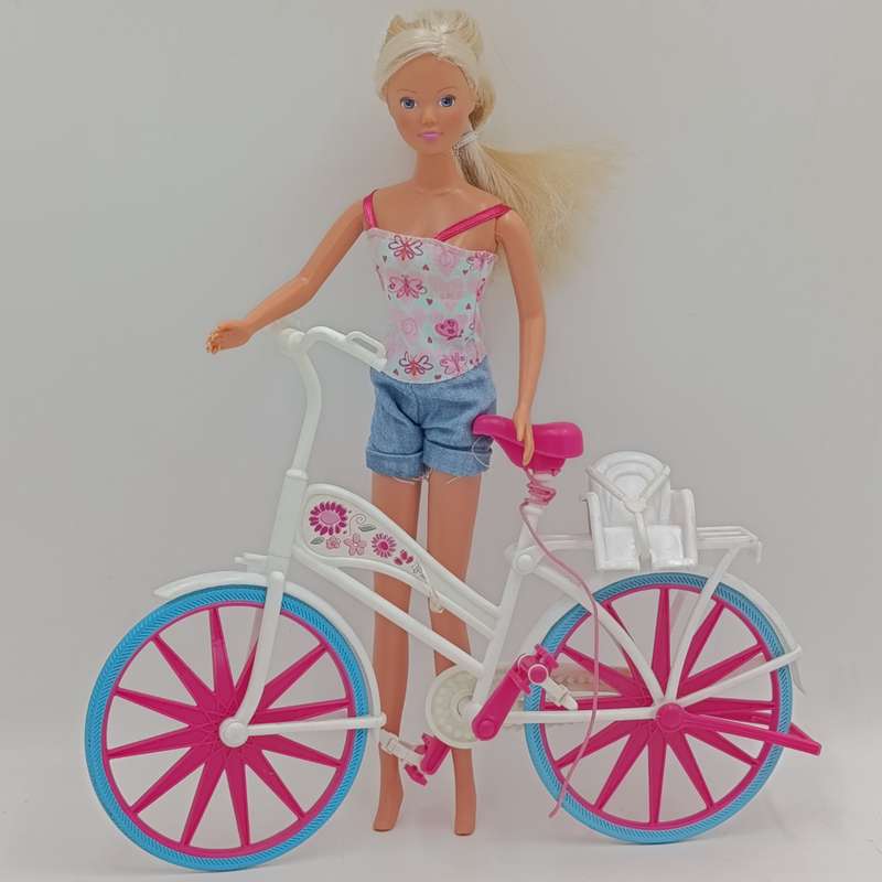 Steffi Love bike tour doll with pieces missing - Bicycle perfect condition