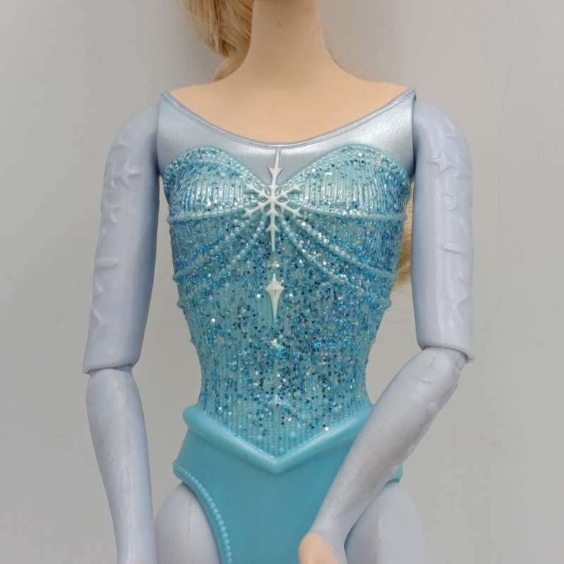 Anna & Elsa from Frozen dolls