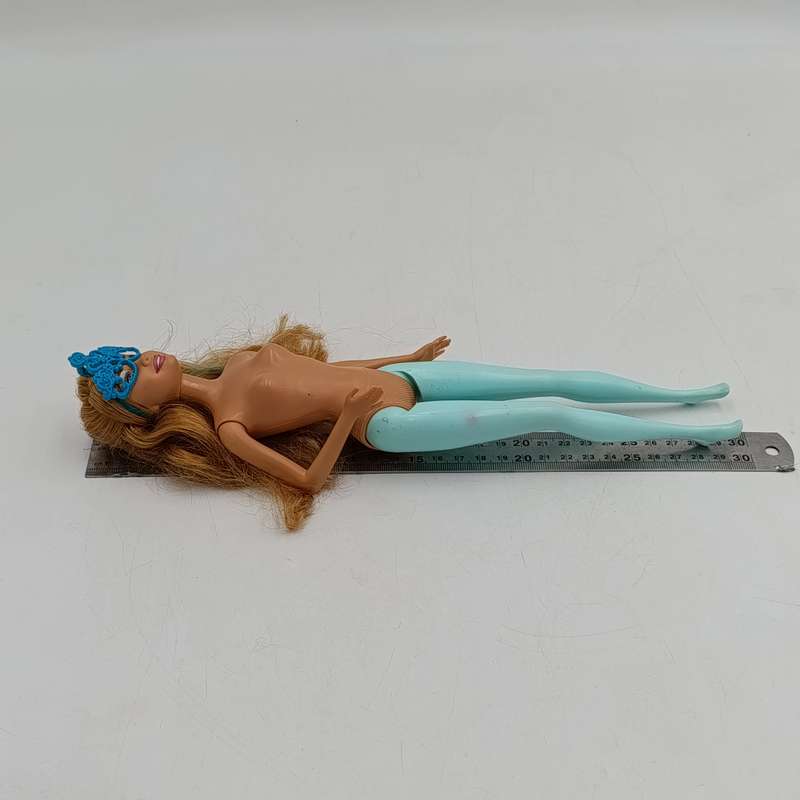 Barbie and the Three masketeers Aramina Doll - No outfit