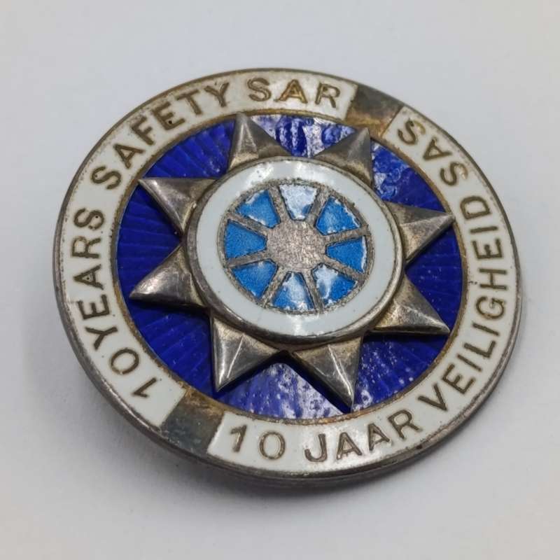SA Railways 10 Years safety sterling silver badge #573
