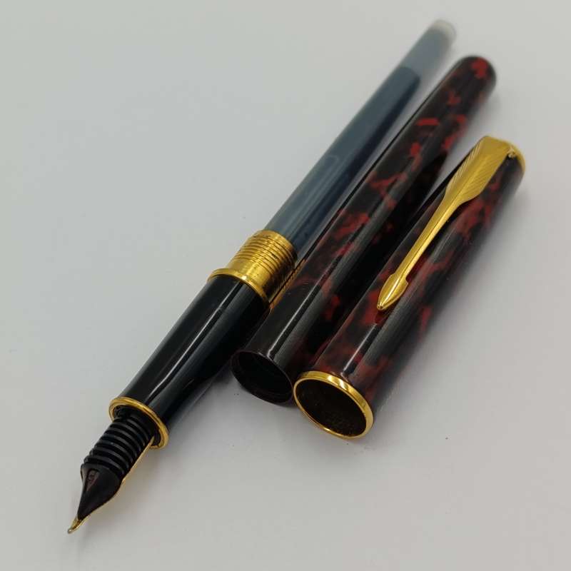 Parker Sonnet fountain pen with 18kt gold nib