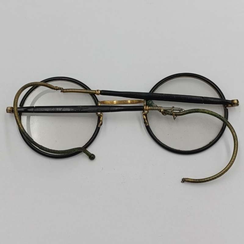 Pairs of Antique prescription glasses in case