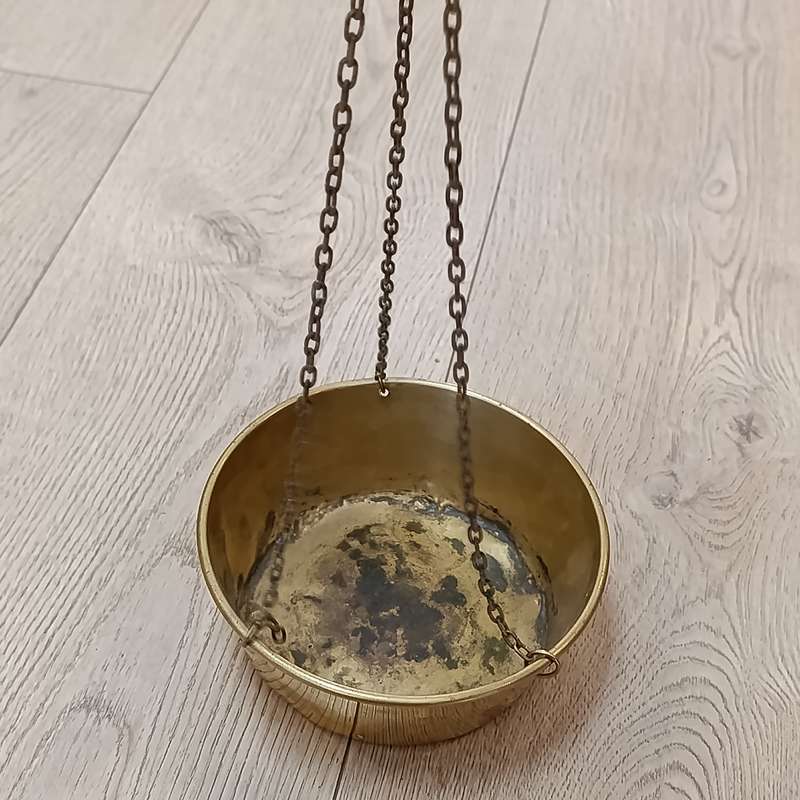 Antique brass hanging balancing scale