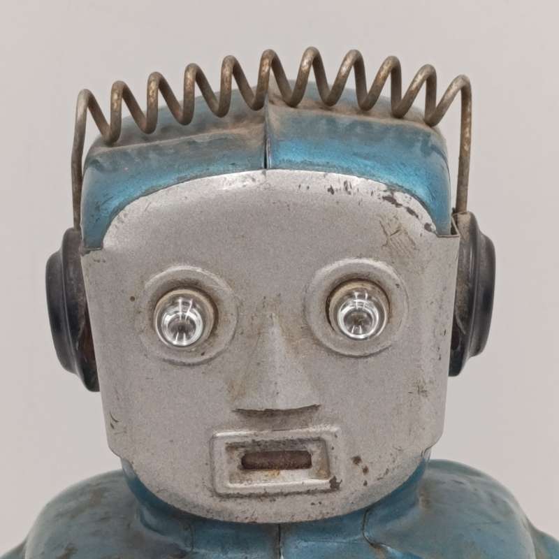 Vintage Zoomer the Robot Mechanical Toy - Eyes light up, But needs attention