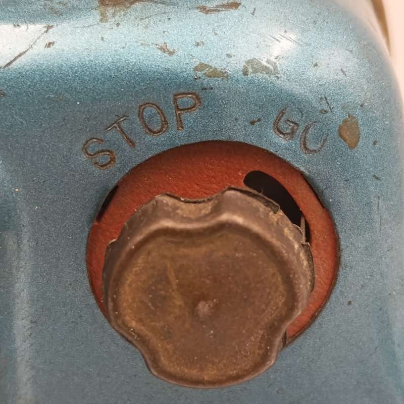 Vintage Zoomer the Robot Mechanical Toy - Eyes light up, But needs attention