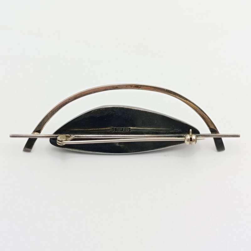 Vintage Sterling silver brooch with black tigers eye