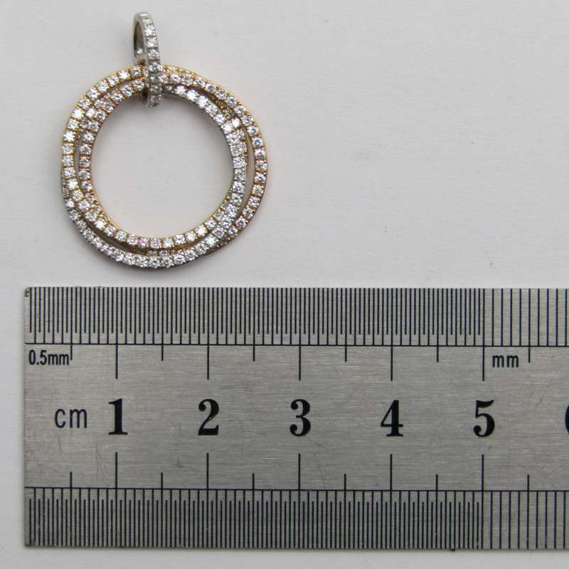 18kt White-, Yellow- and Rose gold diamond pendant with 144 small diamonds - weighs 3,7g