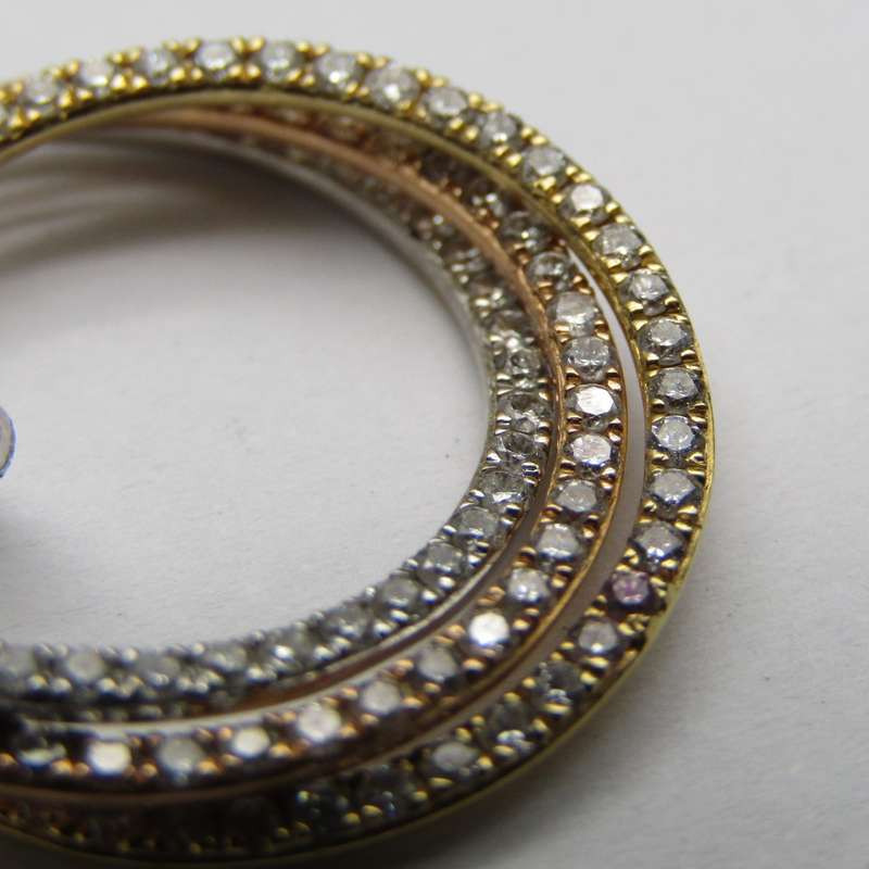 18kt White-, Yellow- and Rose gold diamond pendant with 144 small diamonds - weighs 3,7g