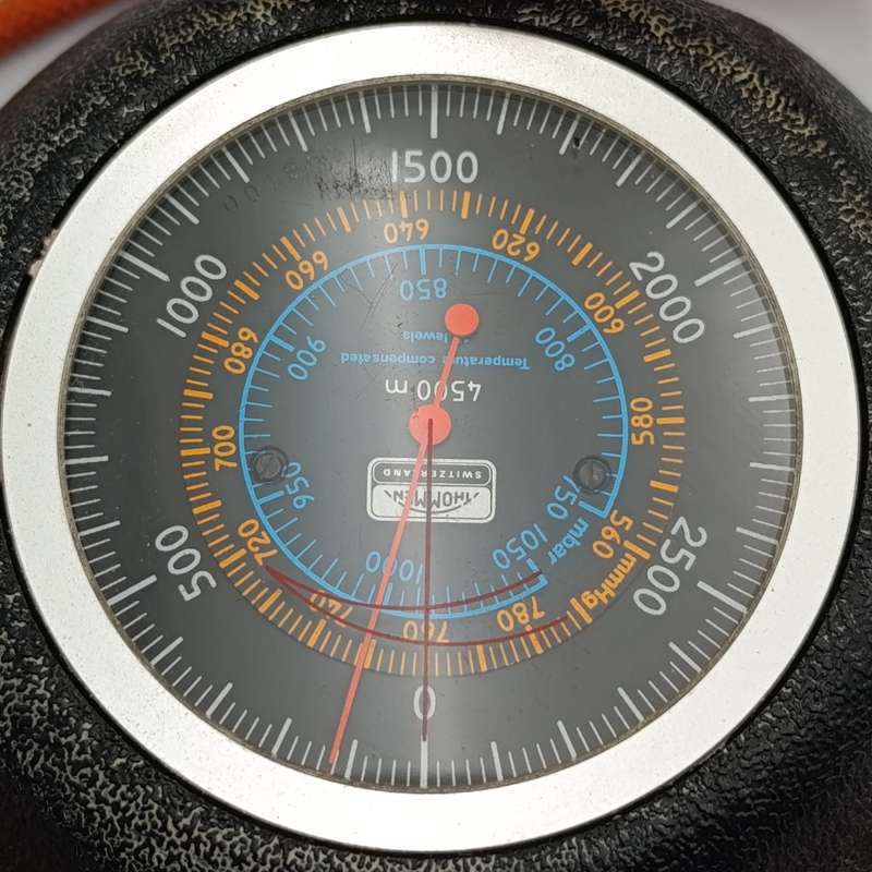 Vintage Thommen 4500M Altimeter/Burometer