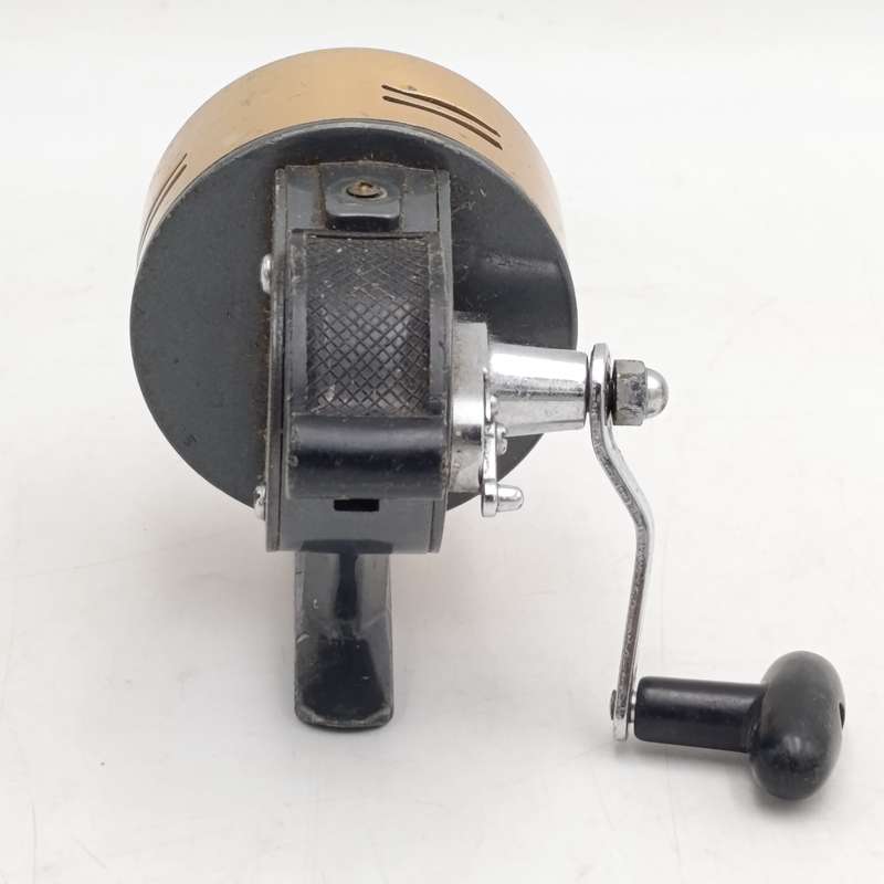 Vintage Viking F-120 fishing reel