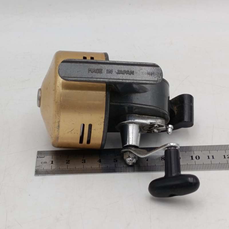 Vintage Viking F-120 fishing reel