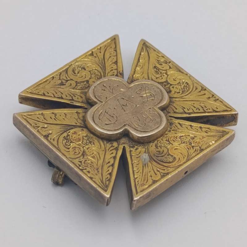 Brooch with Gold inscribed Elliott medal to J. Arnold "CAS 1895"