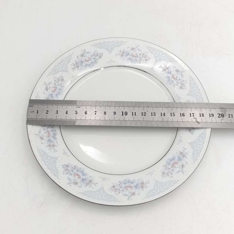 Silverie porcelain trio