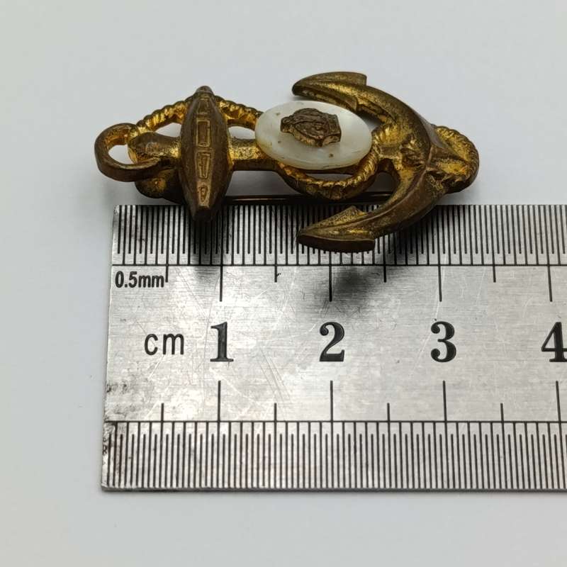 WW2 Royal Navy sweetheart badge