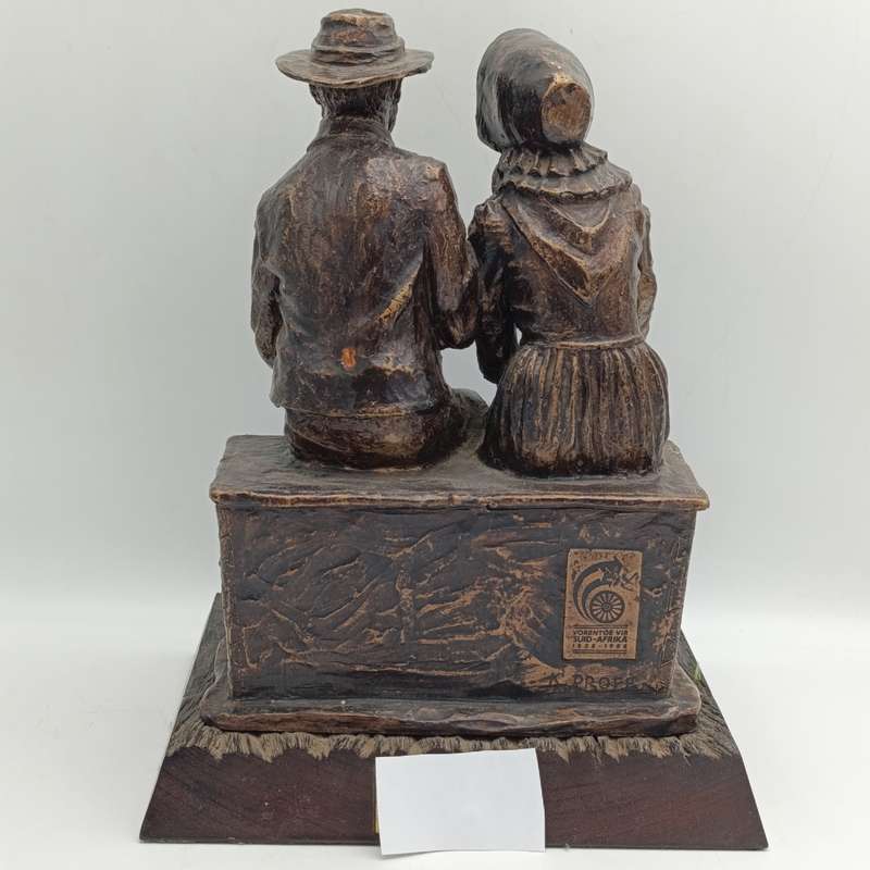Original Proof Phil Potgieter Die Groot Trek 1838-1988 resin sculpture