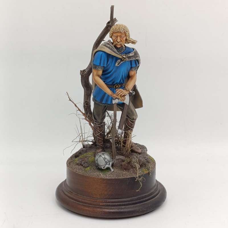 Amati Anglo Saxon warrior handpainted figurine - signed by artist