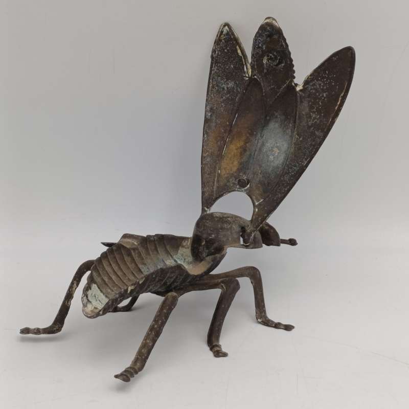 Antique brass fly ashtray