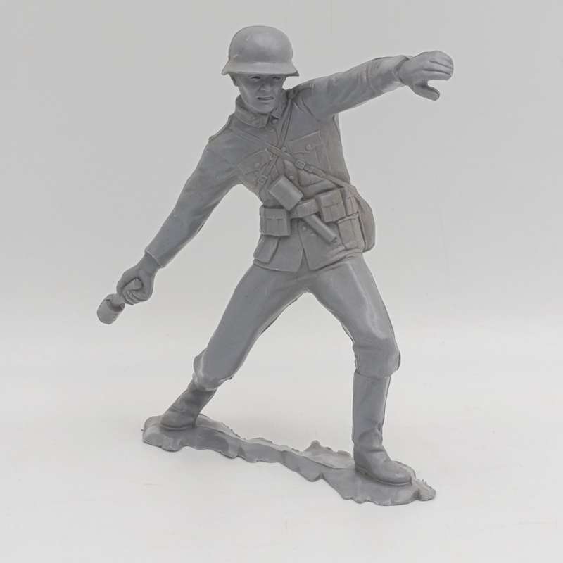 Marx Toys WW2 German toy soldier - 6 inch