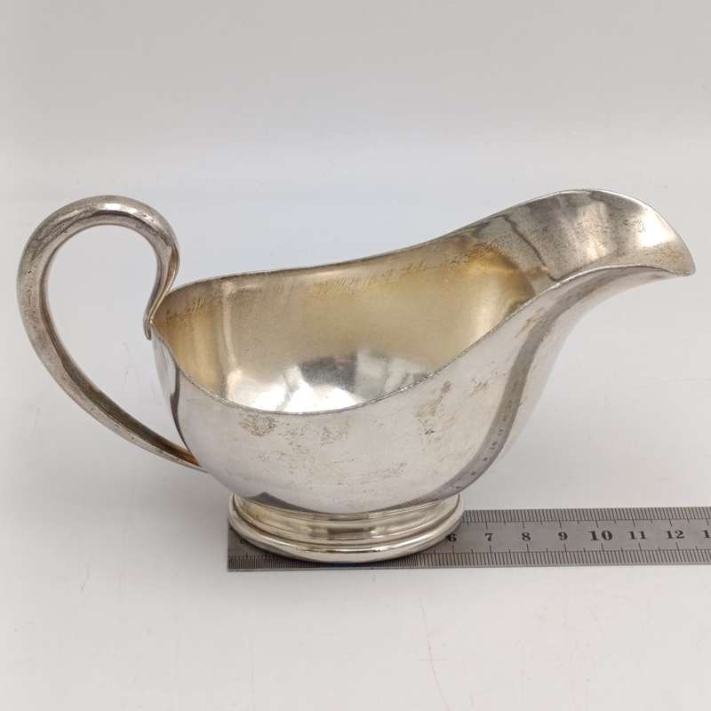 Antique silverplated Lion Hotels hotelware sauce jug