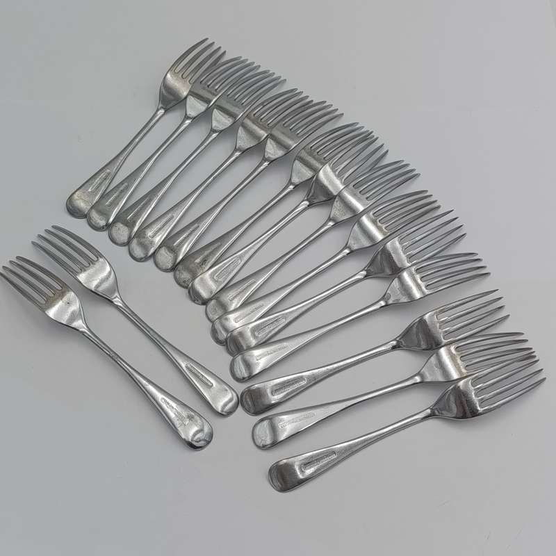 Lot of 16 chromoid nickle silver forks