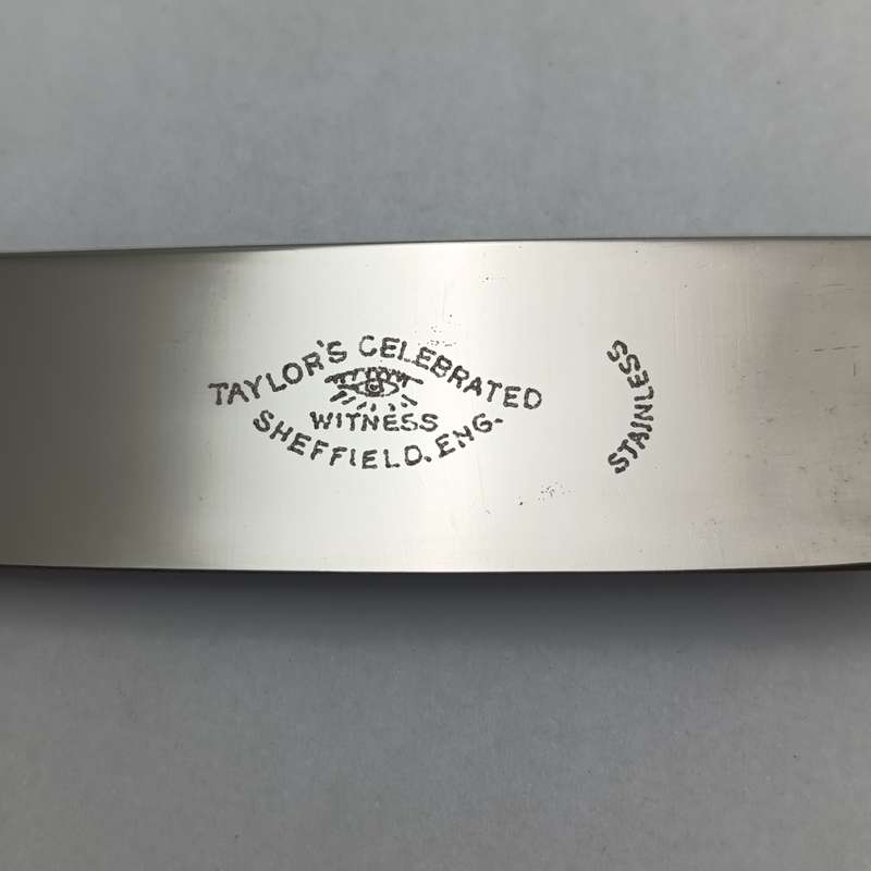 Lot of 6 vintage Taylor's celebrated witness knives - never used in original box