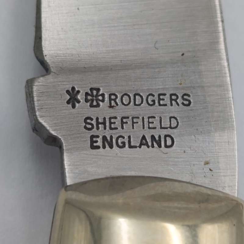 Joseph Rodgers pocket knife in box - Sanlam branding on on blade
