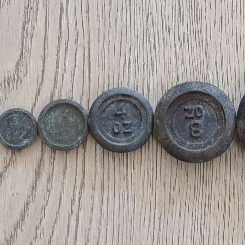 Full set of 10 Antique Scale weights - 1/4oz to 5 pounds - brass and cast iron
