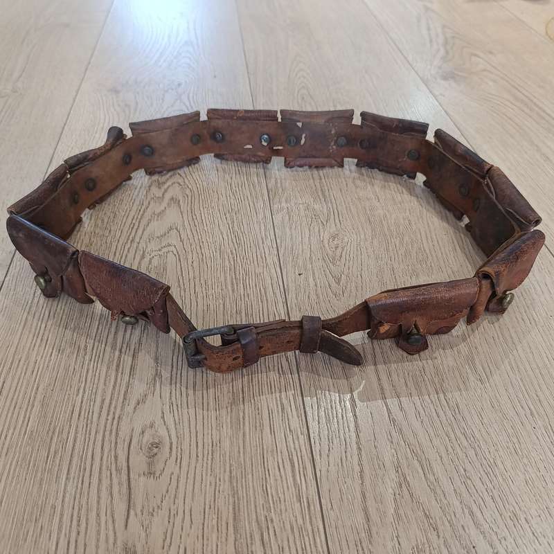 WW1 Leather bandolier Ammunition belt for 303 rifle - 60 rounds, 12 pouches