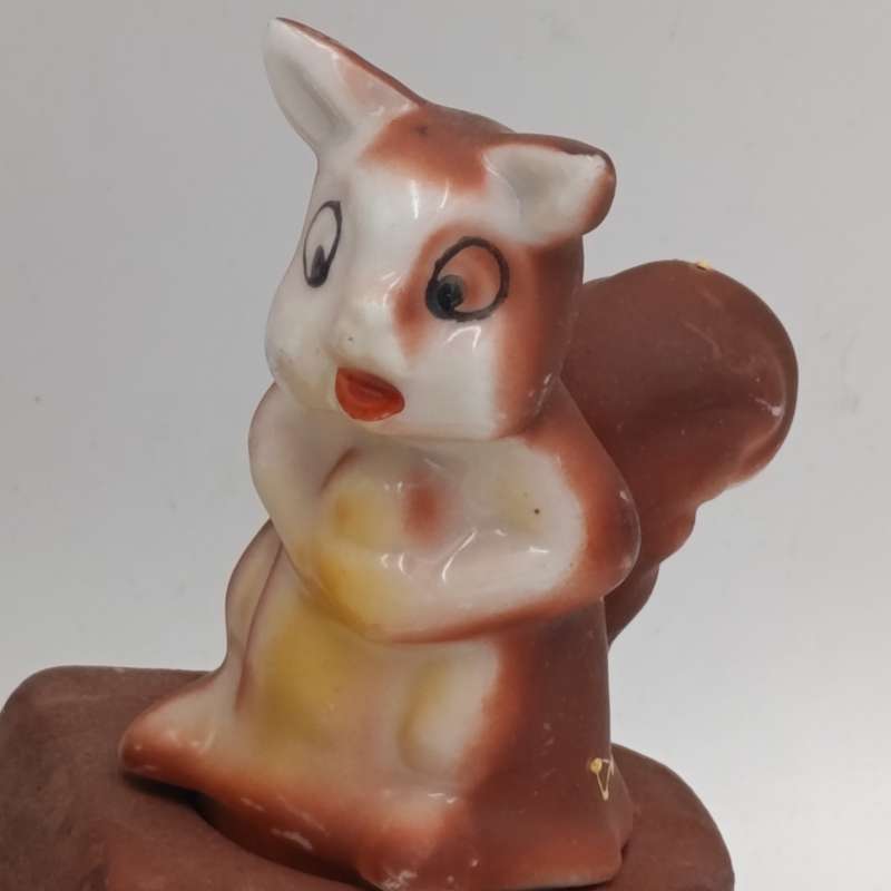 Vintage Chipmunk salt and pepper condiment set