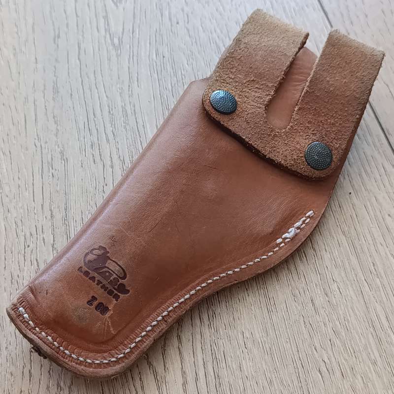 Vintage El-Paso Leather gun holster for Z88 - right hand side
