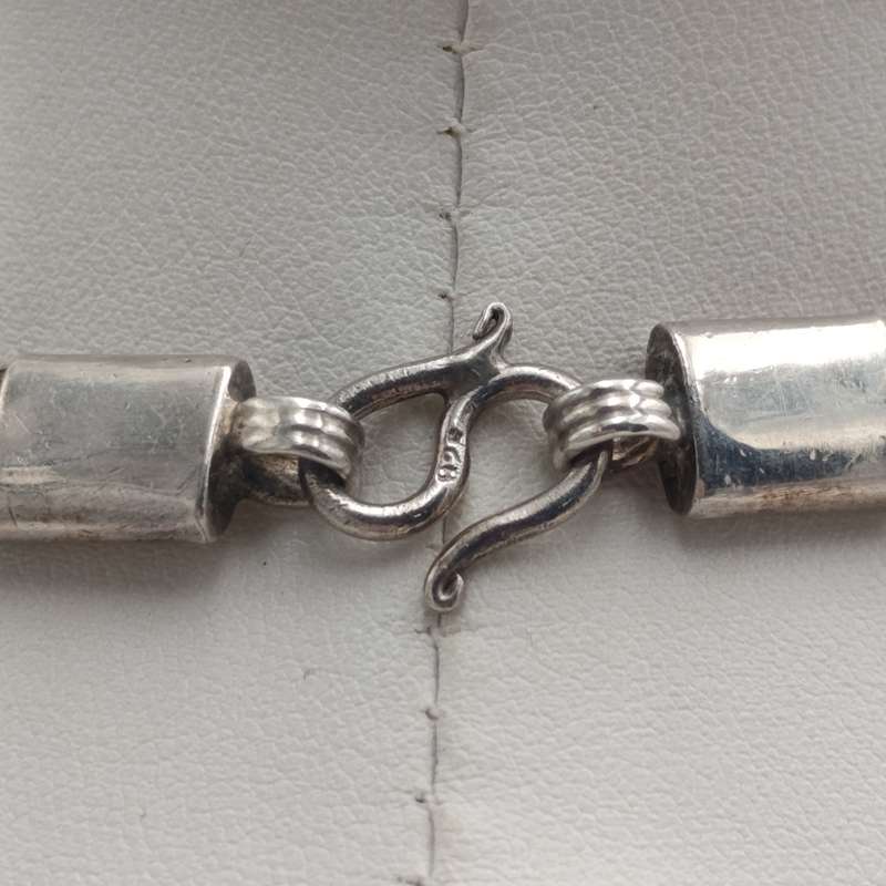 Beautiful heavy twisted Sterling silver necklace - weighs 73.5g -length 50cm
