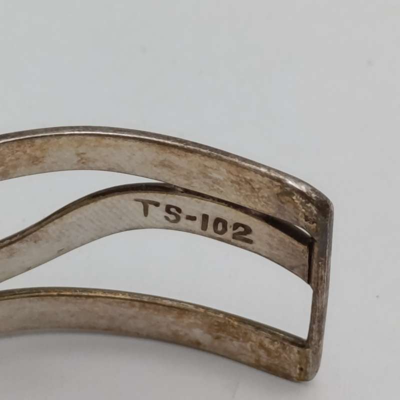 Beautiful Sterling Silver bangle - weighs 19,2grams