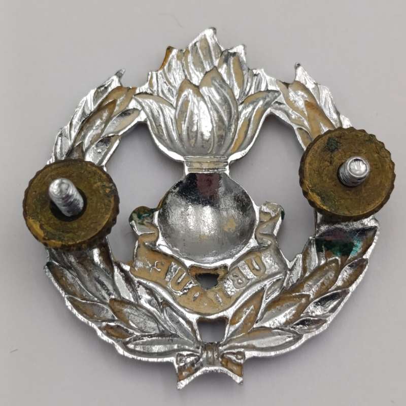 Set of SADF Engineers Cap and collar badges