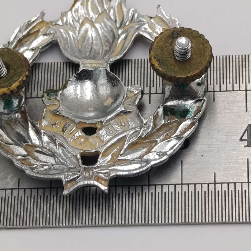 Set of SADF Engineers Cap and collar badges