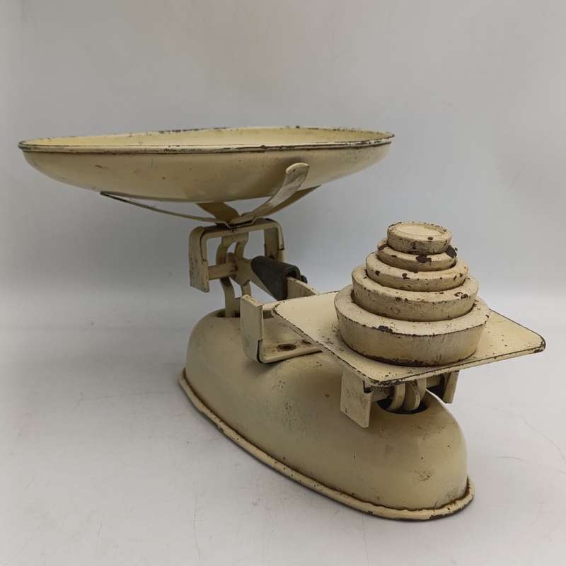 Vintage Harper balancing scale with weights