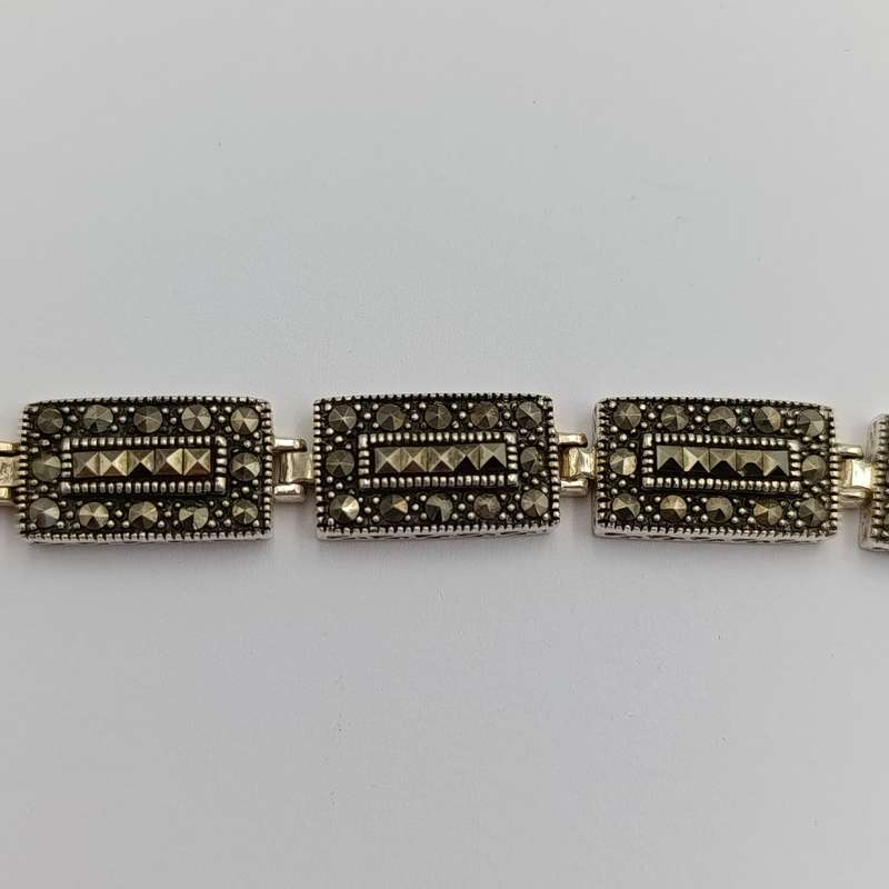 Vintage sterling silver Marcasite bracelet - some stones missing - length 19cm