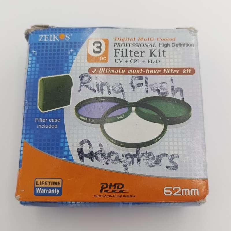 Zeikos 62mm filter set in protective case 3 different filters