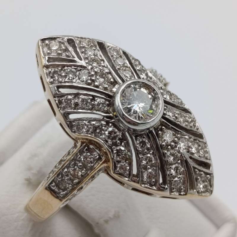 9kt gold ring with centre diamond of almost half a carat plus a further 56 diamonds - weight 7.3g