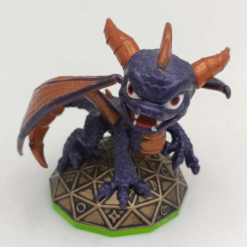Lot of 3 Activision Skylanders action figurines