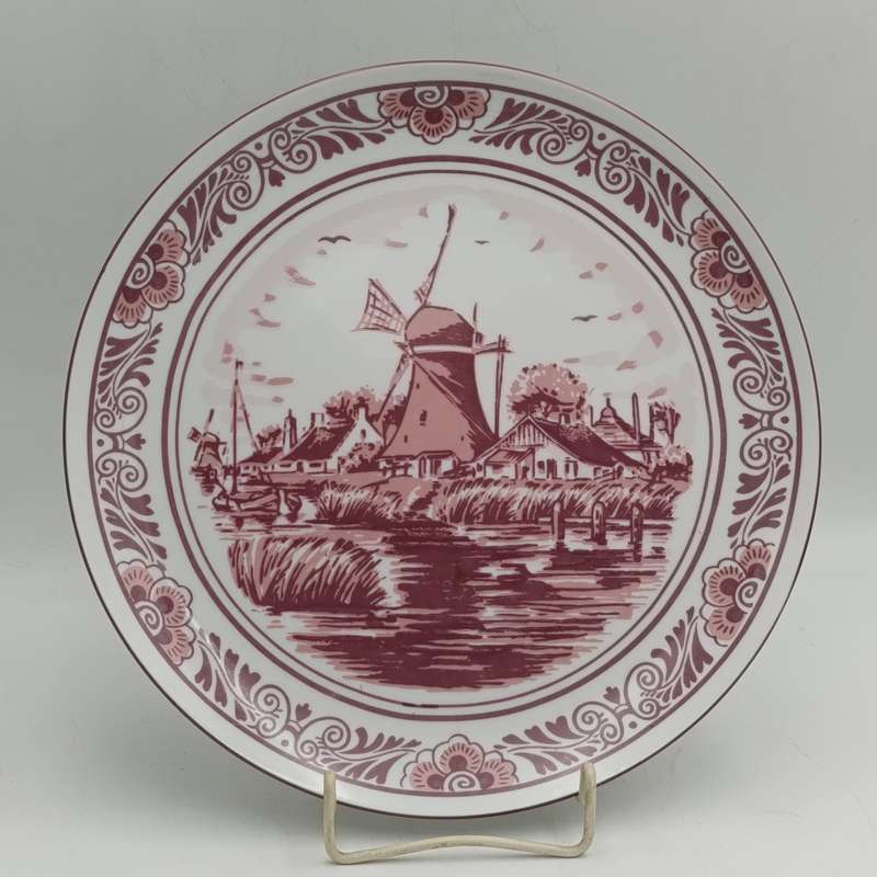 Delft Red porcelain plate - Oude Molen Fabriek