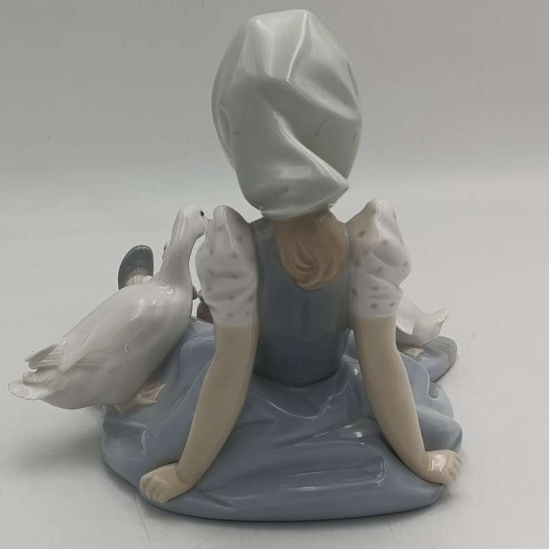 Lladro  Daisa 1979 My Hungry Brood girl feeding ducks figurine - no box
